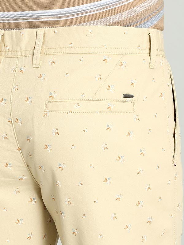 Indian Terrain Men's Slim Fit Printed Beige Shorts